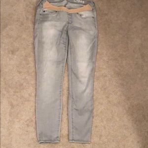 Maternity Jean Legging